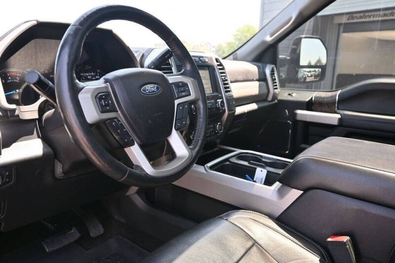 2017 Ford F-350 Super Duty Lariat