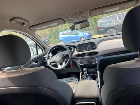 2020 Hyundai Santa Fe SE
