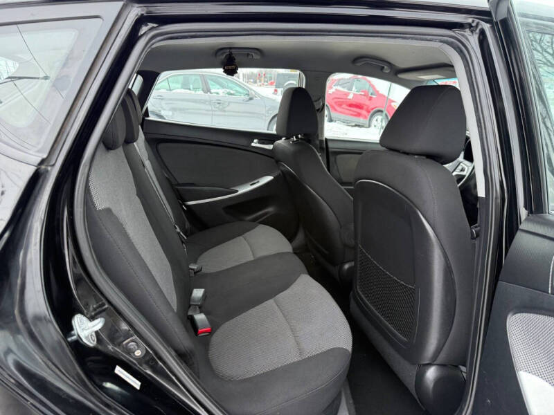 2012 Hyundai Accent GS