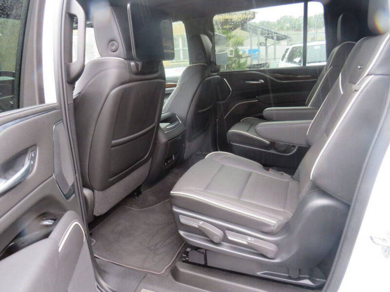 2024 Cadillac Escalade ESV Premium Luxury