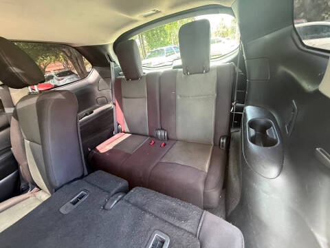 2020 Nissan Pathfinder SV