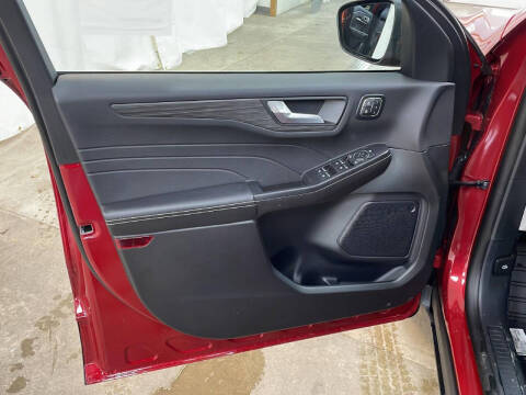 2026 Ford Escape Platinum