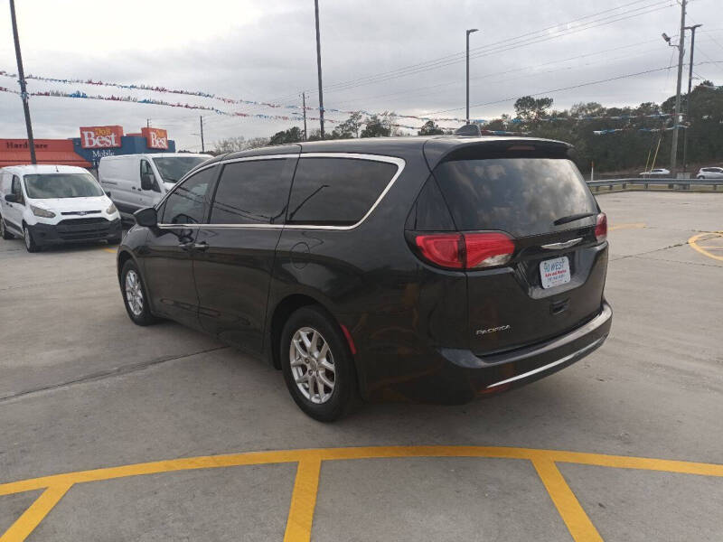 2020 Chrysler Pacifica Touring