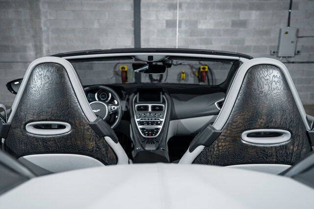 2019 Aston Martin DB11 Volante