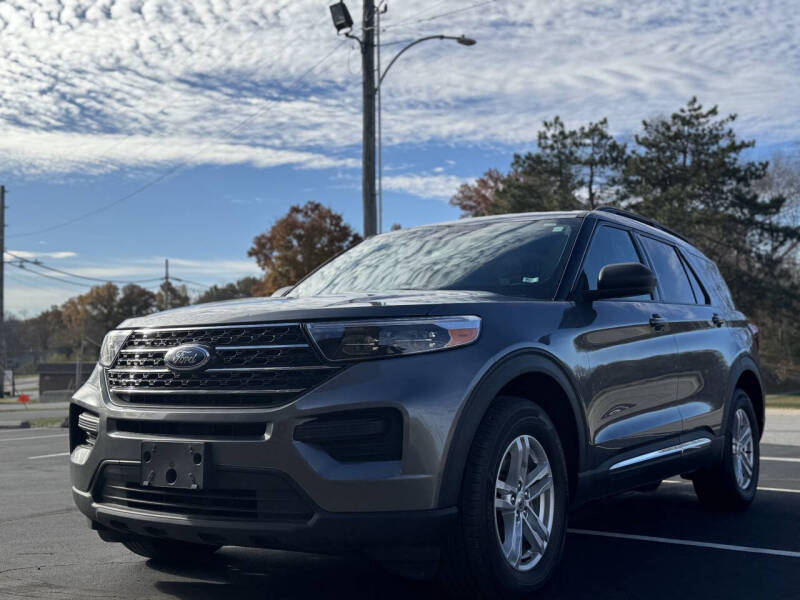 2022 Ford Explorer XLT's photo
