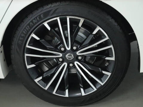 2017 Nissan Maxima Platinum