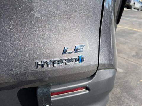 2025 Toyota Sienna LE 8-Passenger