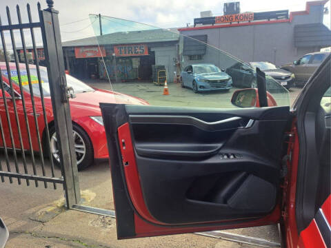 2017 Tesla Model X 75D