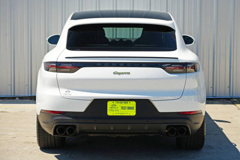 2023 Porsche Cayenne E-Hybrid Coupe