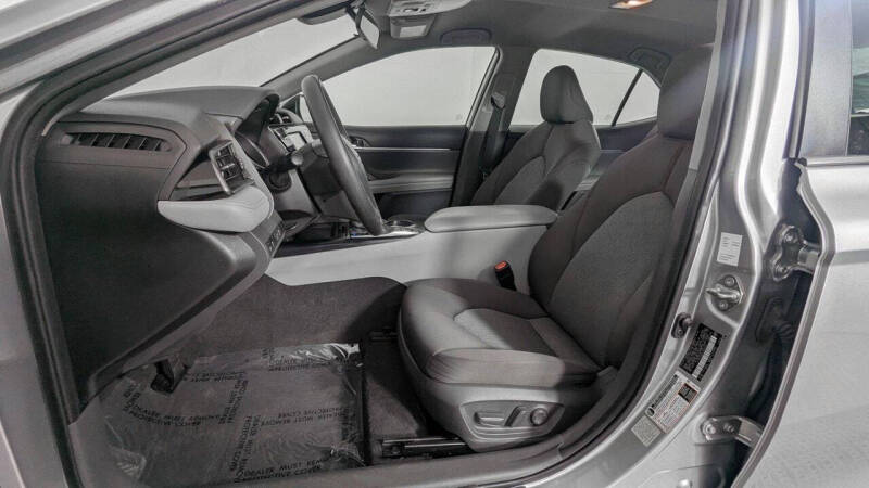 2020 Toyota Camry Hybrid LE