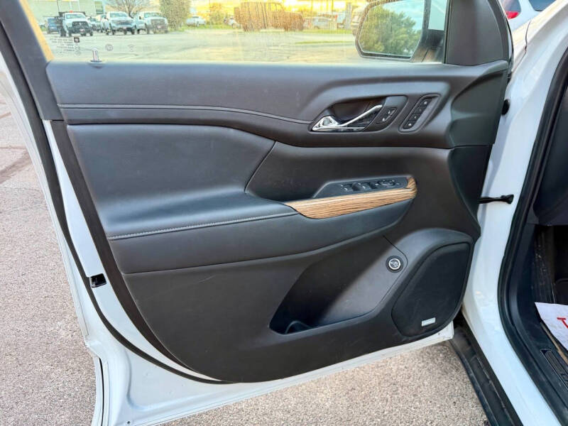 2019 GMC Acadia Denali