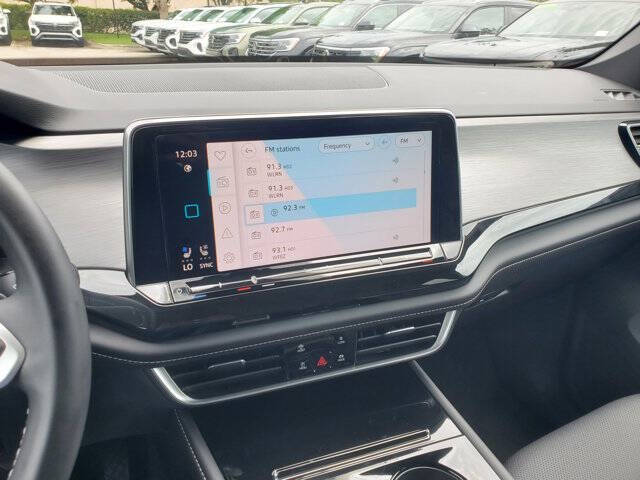 2026 Volkswagen Atlas Cross Sport SE