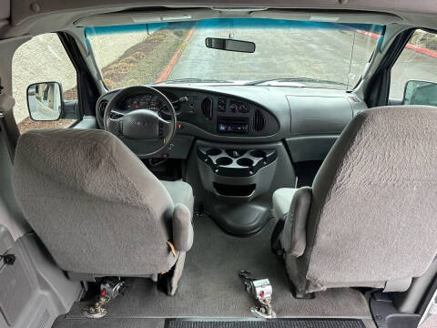 2008 Ford E-Series E-150 XLT
