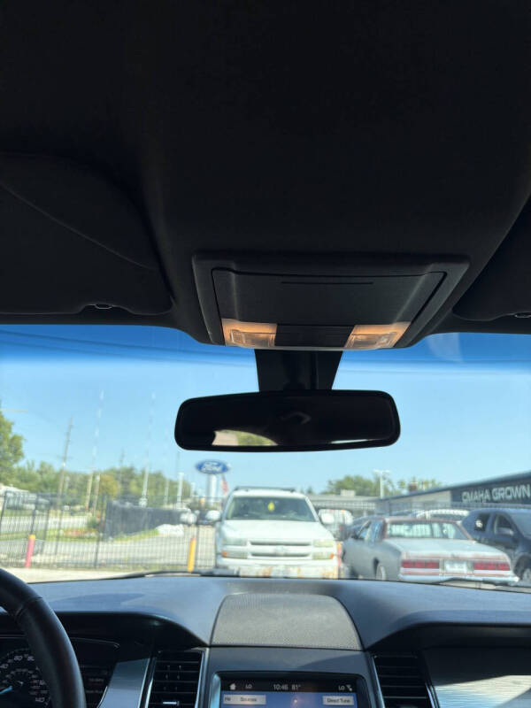 2018 Ford Taurus SEL