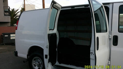 2022 Chevrolet Express 2500