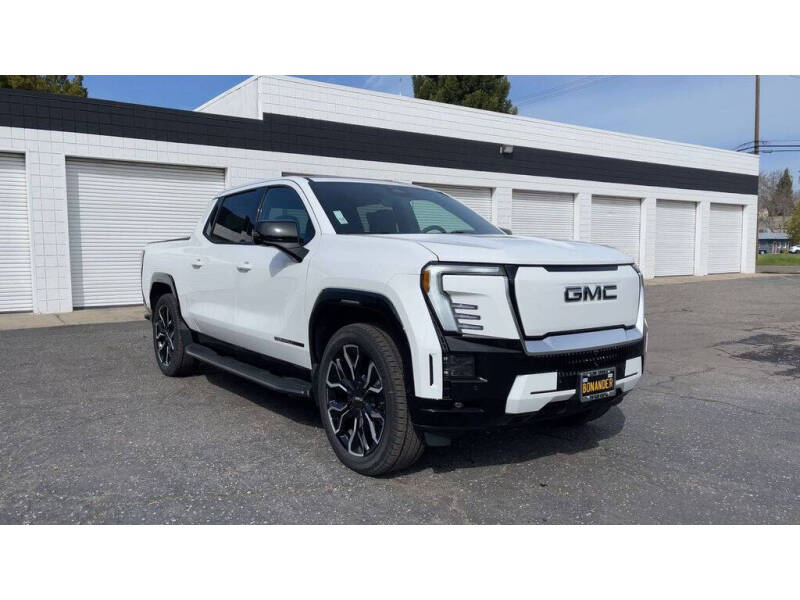 2025 GMC Sierra EV Denali