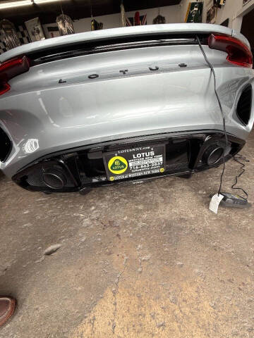 2025 Lotus Emira V6 Base