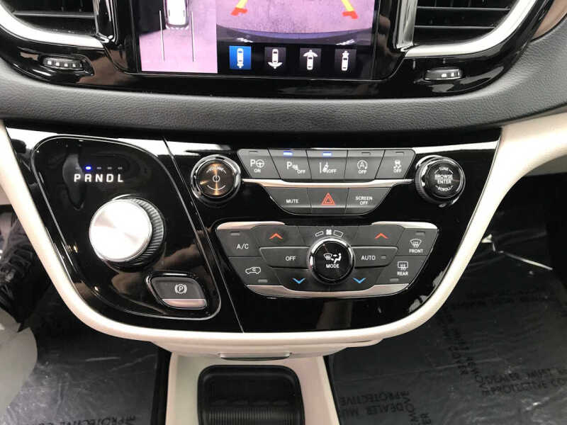 2019 Chrysler Pacifica Touring Plus
