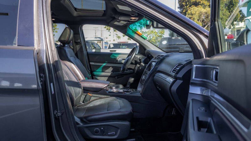 2018 Ford Explorer Sport