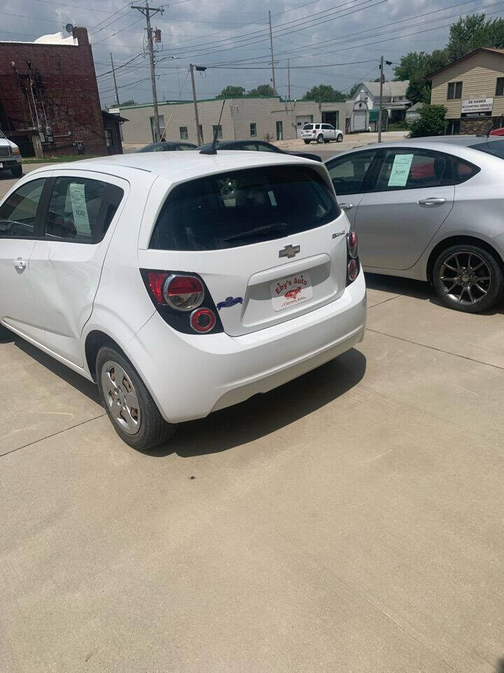 Off white 2013 Chevrolet Sonic LS Auto LS Auto 4dr Hatchback 4