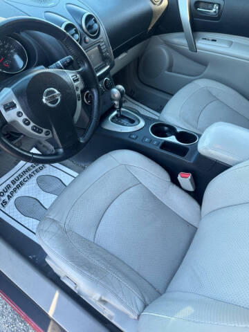 2013 Nissan Rogue SV w/SL Package