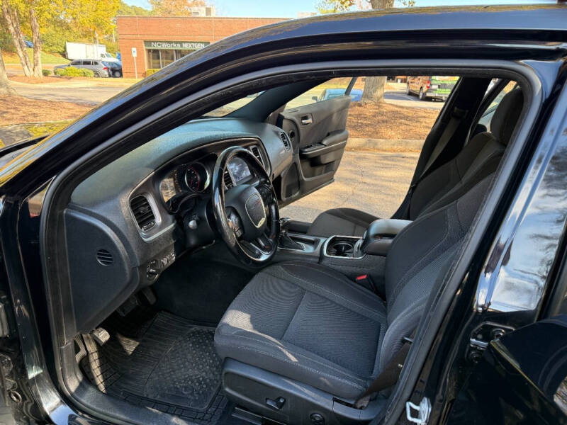 2019 Dodge Charger SXT