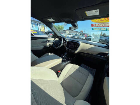 2022 Chevrolet Traverse LS