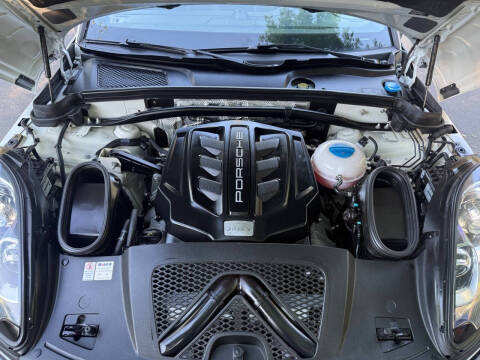2018 Porsche Macan S
