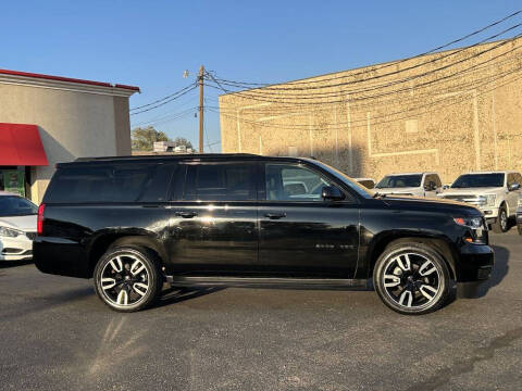 2018 Chevrolet Suburban LT