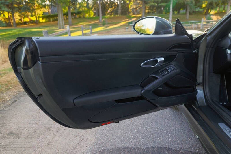 2021 Porsche 718 Boxster