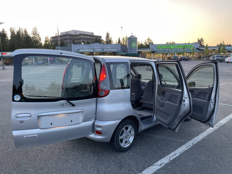 2000 Toyota Funcargo Yaris