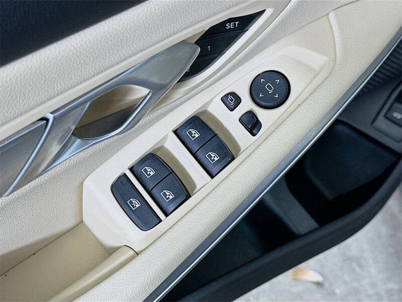 2022 BMW 3 Series 330i