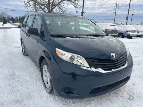 2011 Toyota Sienna Base 7-Passenger