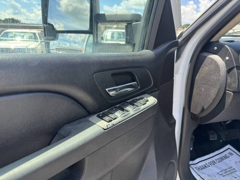 2012 Chevrolet Suburban Fleet 2500