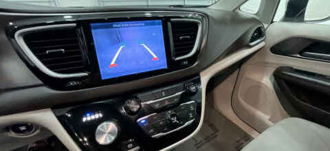 2017 Chrysler Pacifica Touring