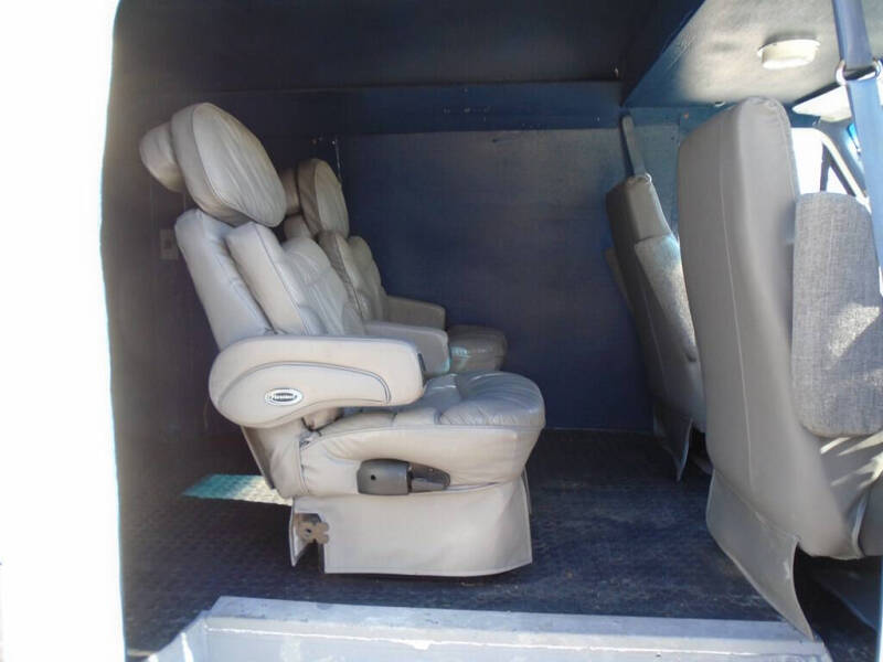 1985 Ford E-350 Super