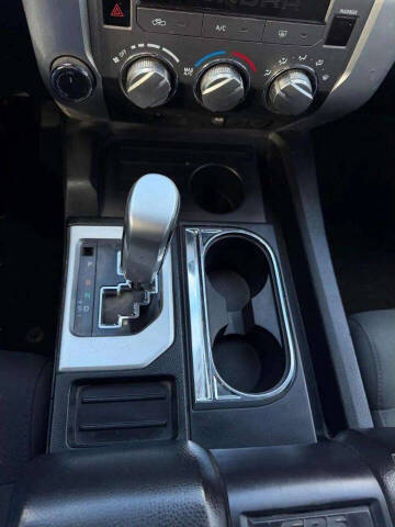 2017 Toyota Tundra SR5