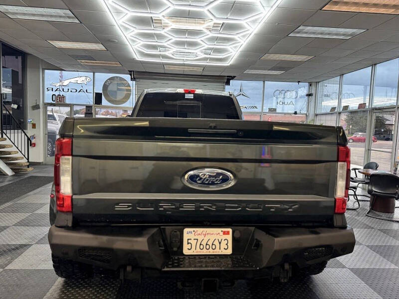 2019 Ford F-350 Super Duty Lariat