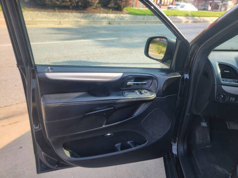 2015 Dodge Grand Caravan SE