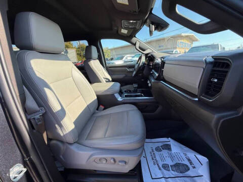 2023 GMC Sierra 1500 SLT