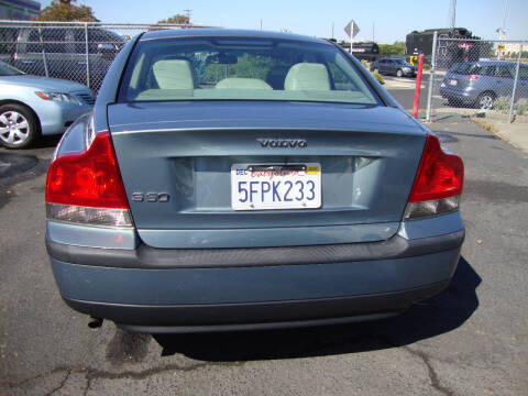 2004 Volvo S60 2.4