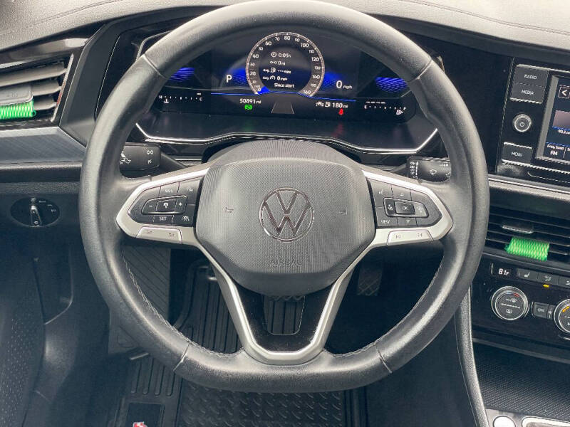 2024 Volkswagen Jetta SE