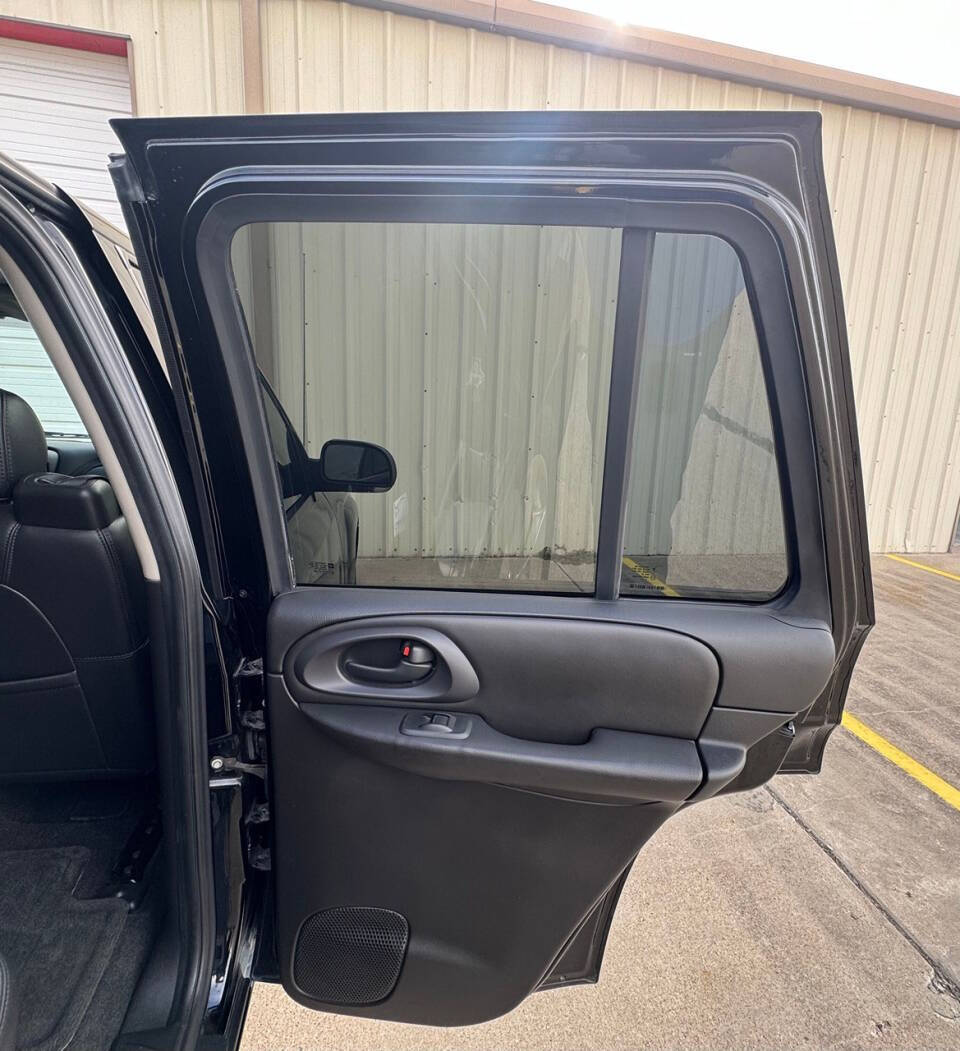 2008 Chevrolet TrailBlazer for sale at Carnival Car Company in Victoria, TX