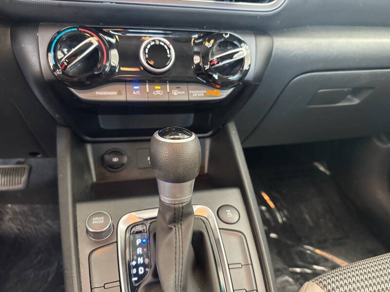 2023 Hyundai Kona SE