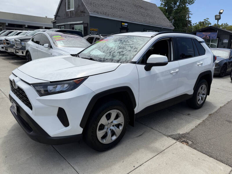 2020 Toyota RAV4 LE