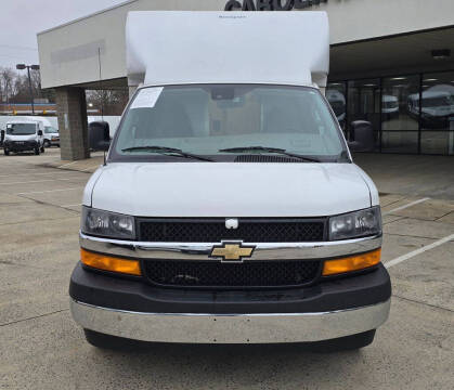 2022 Chevrolet Express 3500