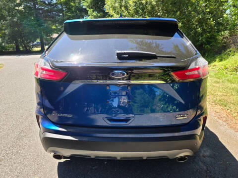 2020 Ford Edge