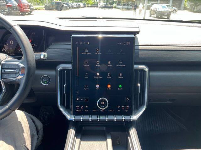 2024 GMC Acadia Elevation