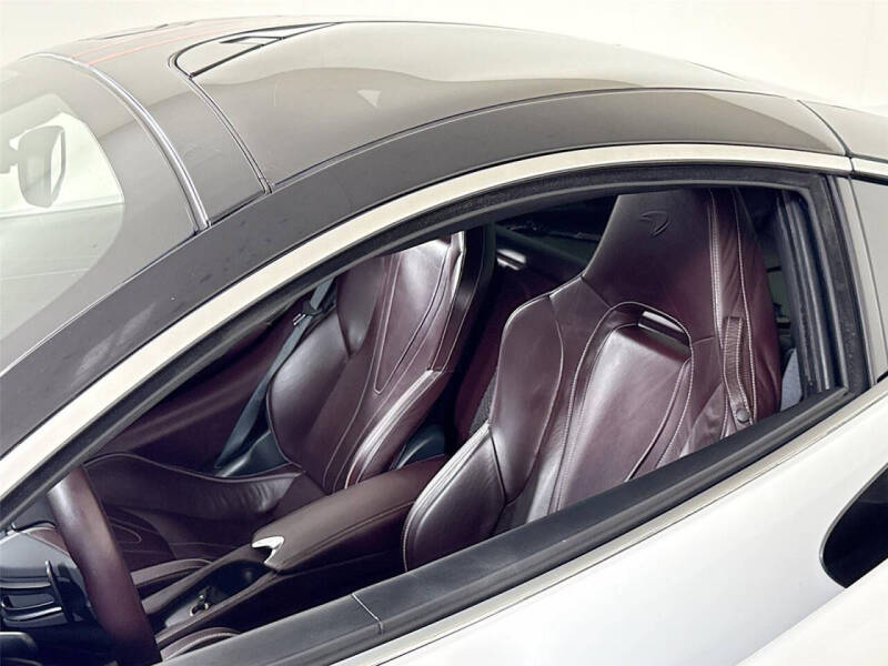 2019 McLaren 720S Luxury