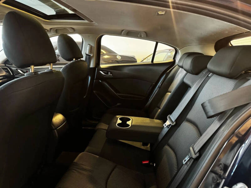 2016 Mazda MAZDA3 i Touring